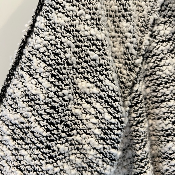 Rebecca Taylor Longline Tweed Sweater Jacket with Faux Leather Trim. Size 12. - Picture 7 of 13